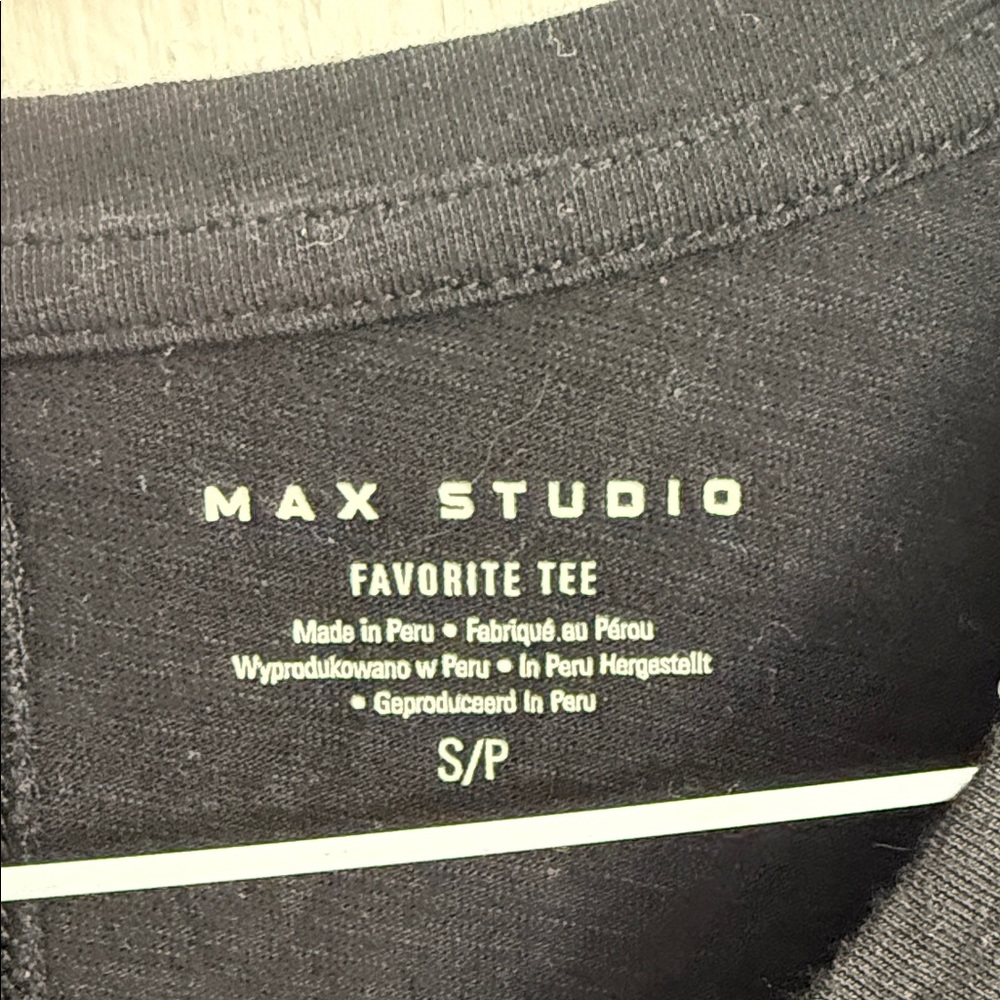 Max Studio Black Short Sleeve V-Neck Tee size S - Picture 2 of 3